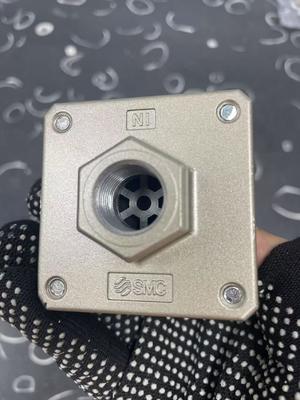 SMC AQ3000-03 Σύντομη βαλβίδα εξάτμισης Βελτιωμένη απόδοση με στοιχεία οθόνης LED