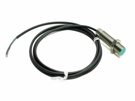 PEPPERL FUCHS 8 mm Δυναμικός αισθητήρας CBB8-18GS75-E2 για ακριβή ανίχνευση