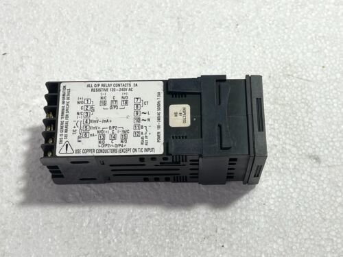 Χάνιγουελ DC120L-1-0-0-0-1-0-0-0 Ρυθμιστής ορίου θερμοκρασίας, καθολική είσοδος, 1/16-DIN, έξοδος ρελέ