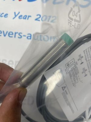 Siemens 3RG4022-0CD00 Επαγωγικός Αισθητήρας Εγγύτητας με Γραμμικότητα ±0.2% της κλίμακας και Βαθμό Προστασίας IP66/67