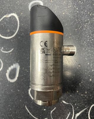 Αισθητήρας πίεσης IFM με οθόνη IEC 61131-9 Sdci Standard PN2070 με κεραμική αναφορά