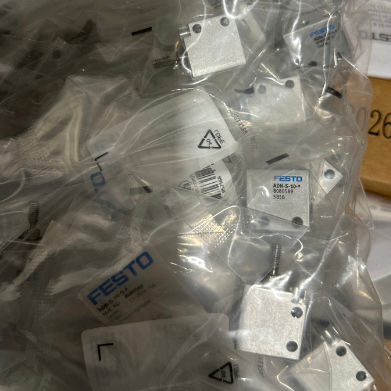 Κύλινδρος Festo μικρής διαδρομής ADVC-10-5-A-P